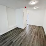 3258a9cf Shop 204.jpg
